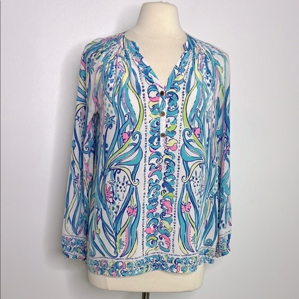 Lilly Pulitzer giraffe print silk Elsa top size medium